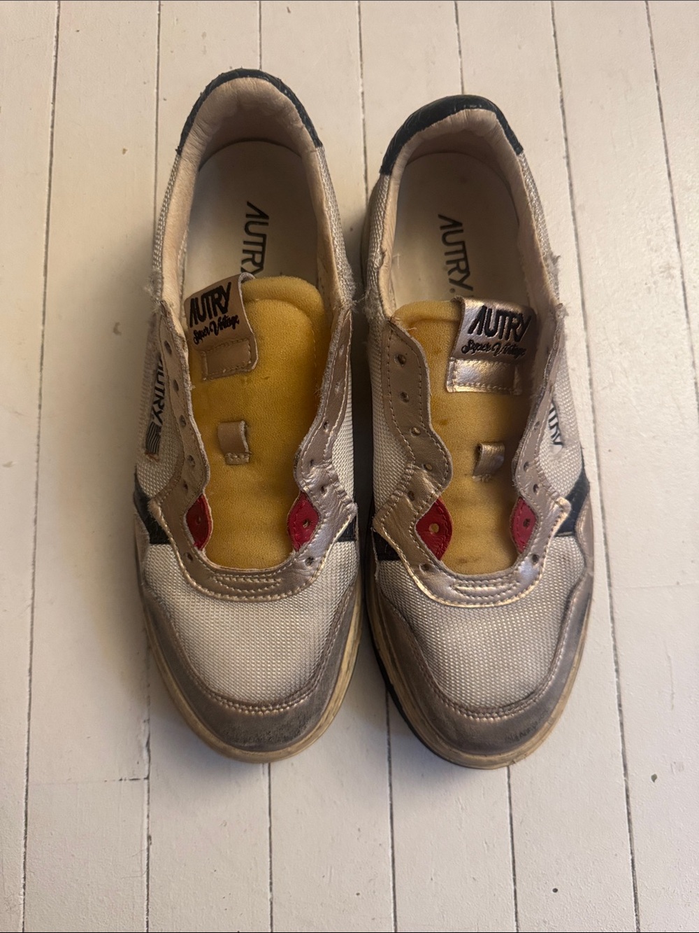 Autry Medalist Spurt vintage low-top leather sneakers